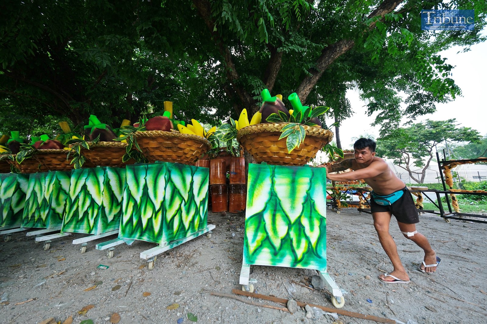 TRIBUNE-AliwanFiesta